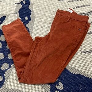Old Navy skinny cords 6 petite